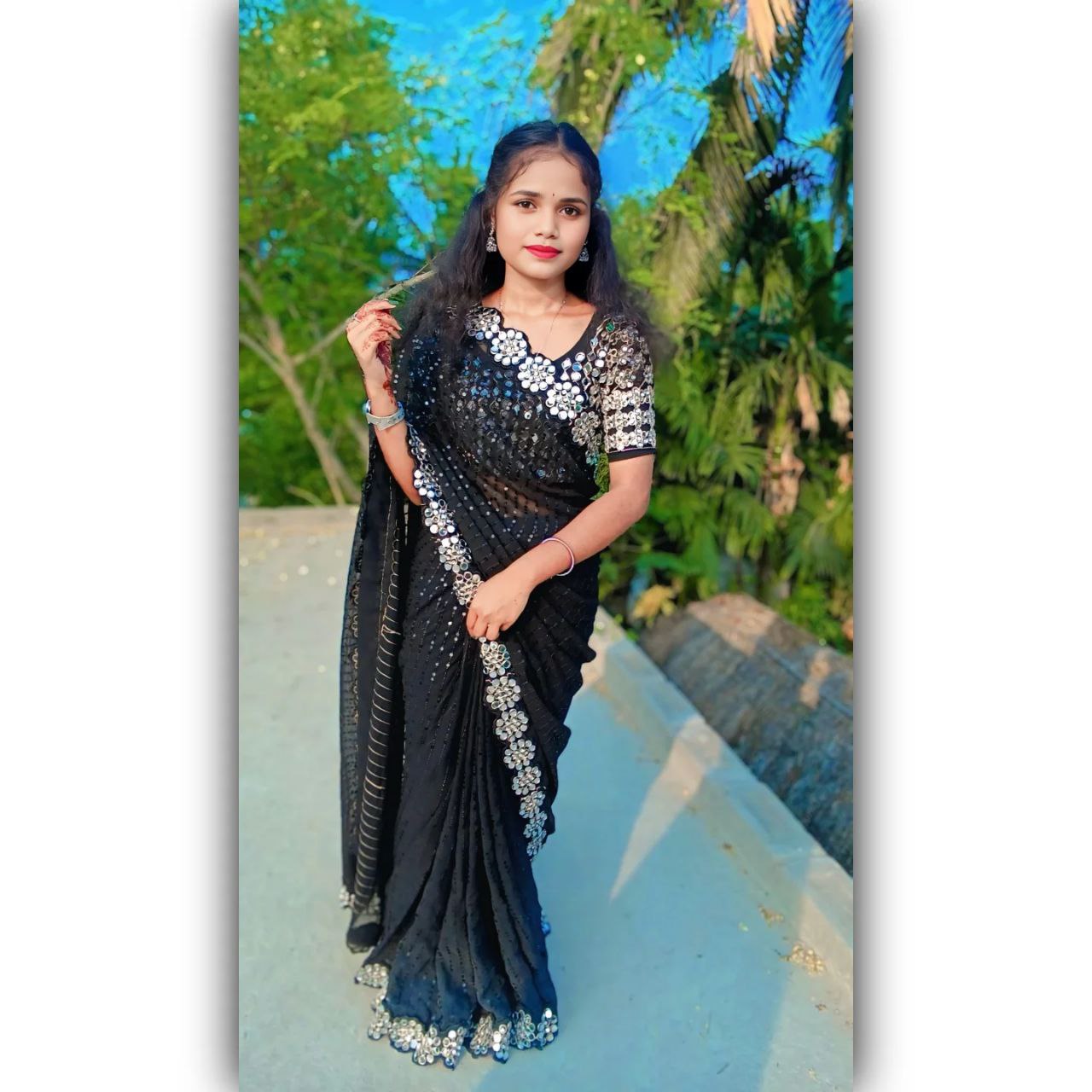 Stylish Beautiful Designer Real Mirror Work Party Wear Saree