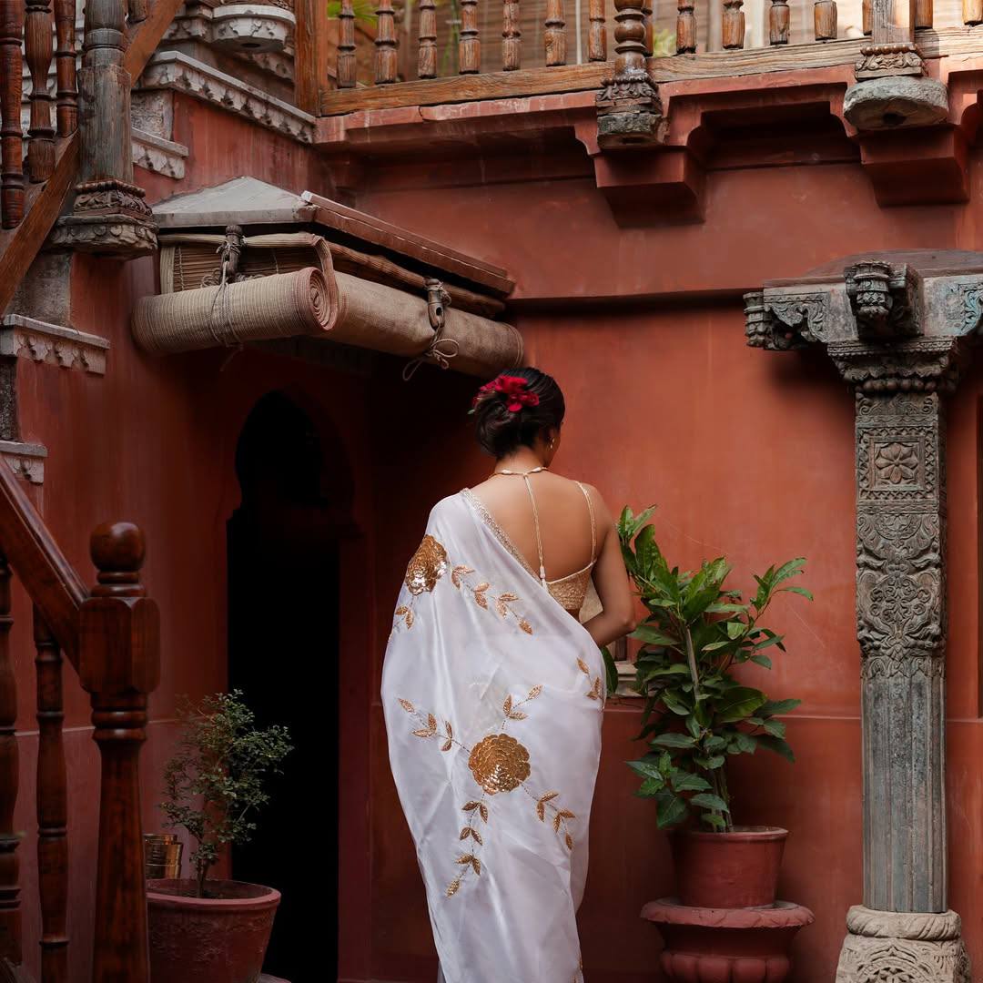 Georgette Saree with Golden Zari & Sequin Work